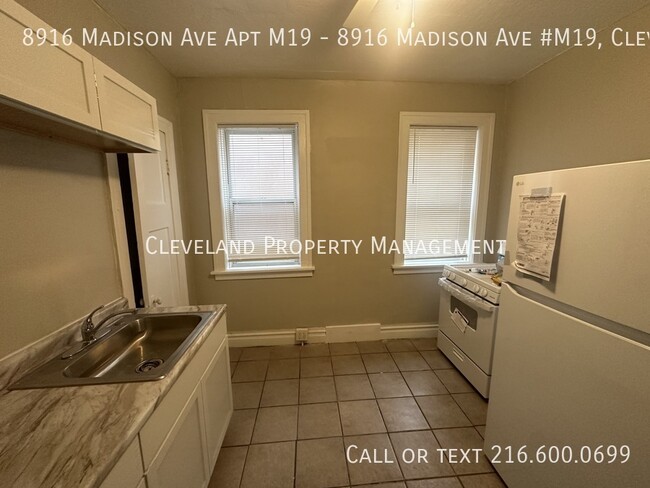 Photo - 8916 Madison Ave Unidad 8916 Madison Ave #M19, Cleveland, OH 44102