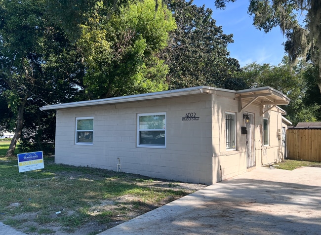Building Photo - 4022 Emerson St Rental