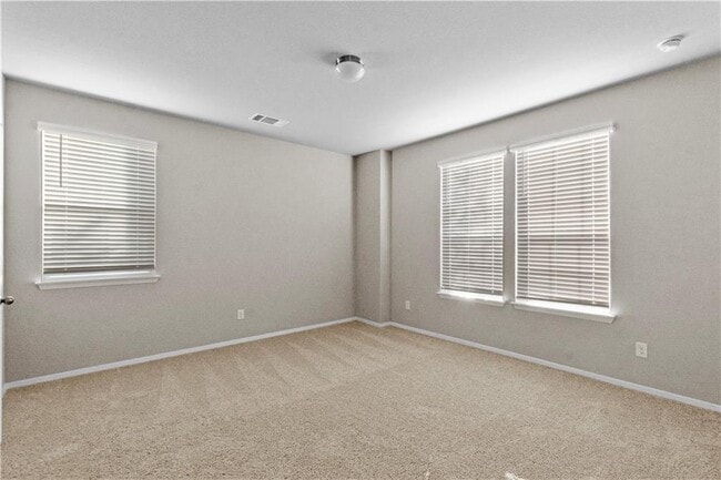 Photo - 124 Fabion St