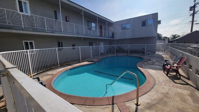 Photo - 6336 Tujunga Ave Unit 4