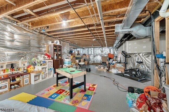 Photo - 8 Wellesley Ave