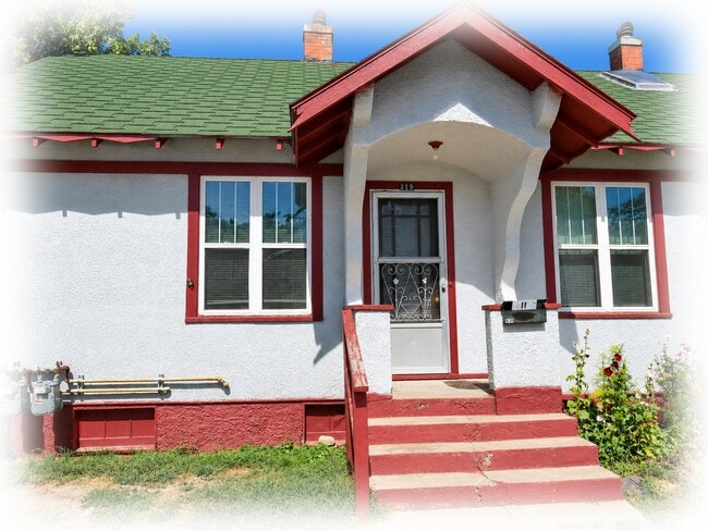 Photo - 219 E Callender St