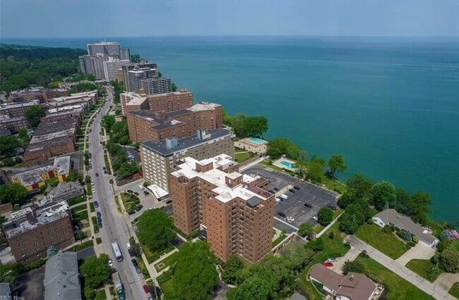 Photo - 11720 Edgewater Dr Unit Apt. 417