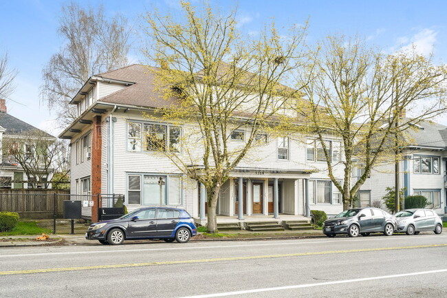 Building Photo - 1319 S 6th Ave Unit E