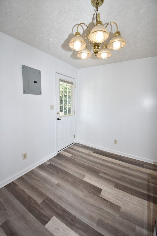 Photo - Charlotte Street-947 Unit 1