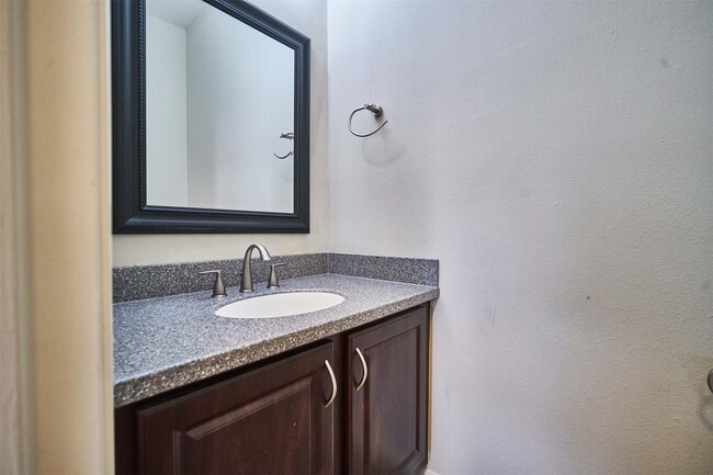 Photo - 2816 Holly Hall St