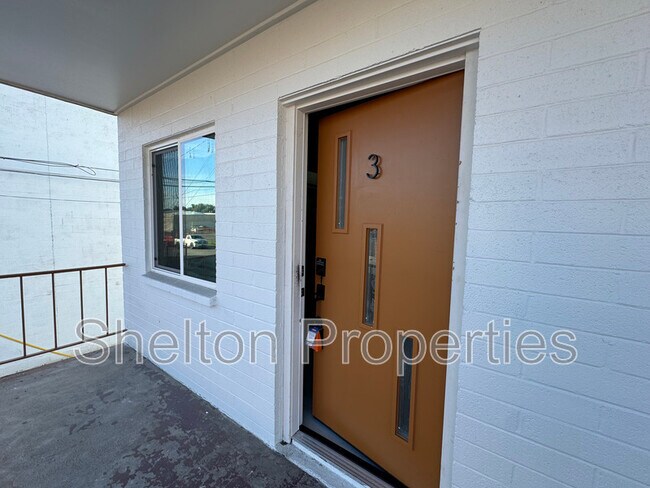 Photo - 21 W Tonto St