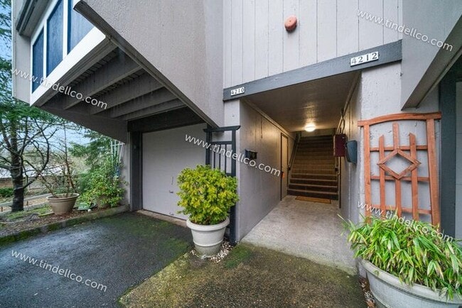 Photo - Three-Level Condo Near Multnomah Village – Comfortable Living with Room to Spread Out!