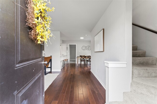 Photo - 9130 Vogue Ln Unidad B