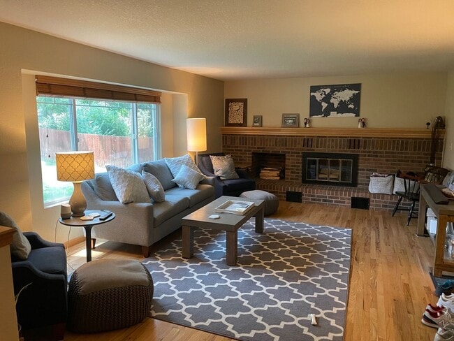 Photo - Beautiful Home in Golden Meadows!