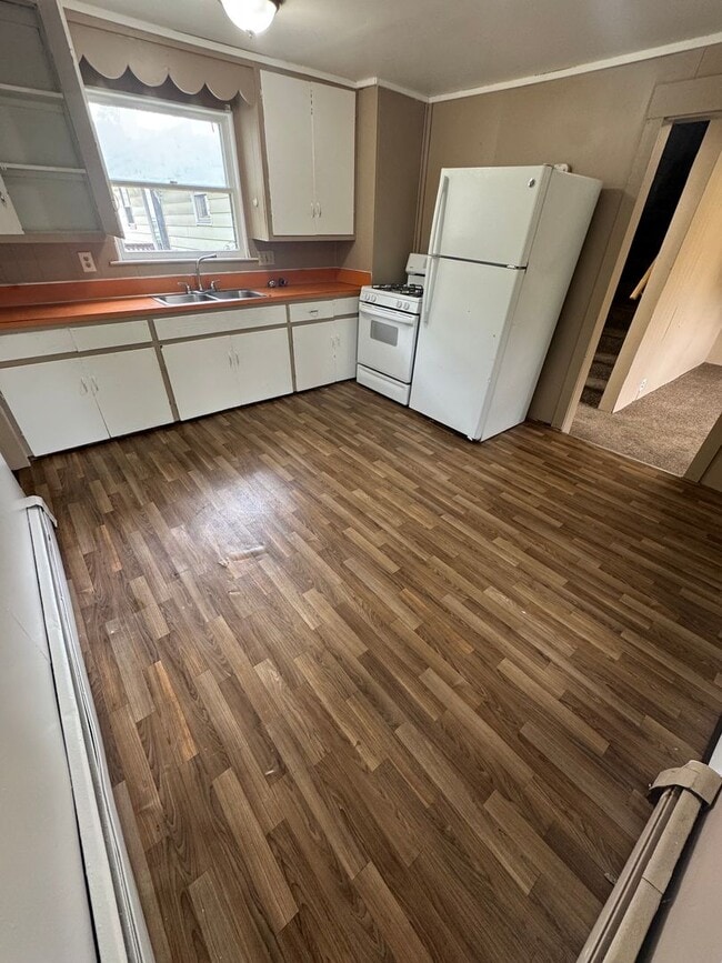 Photo - 802 S Woodbridge St Apartment Unit 802 S Woodbridge- 2