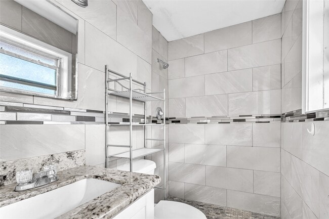Photo - 2802 Greenbriar St