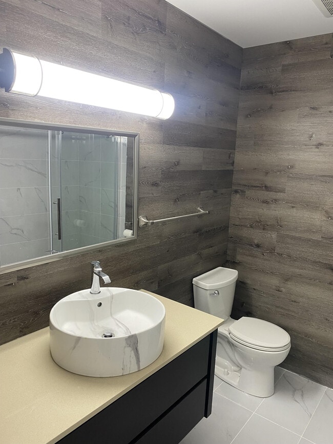 Photo - 2128-2128 Quince St