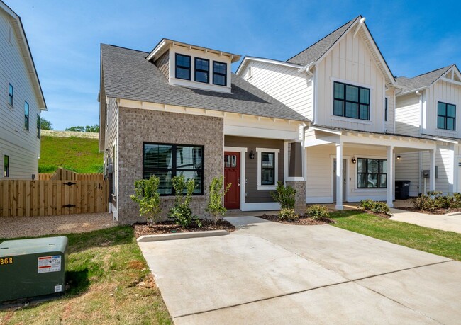Building Photo - NEW construction 2 bedroom home with separ...