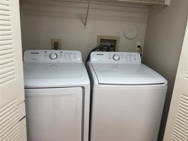 Photo - 729 NW 92nd Ave