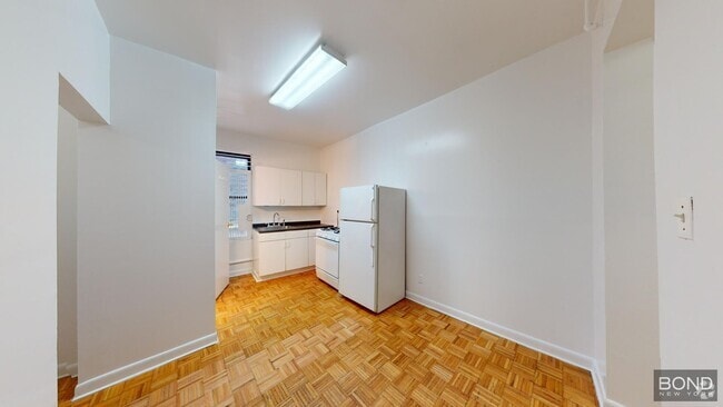 Building Photo - 369 Broome St Unit 6 Rental