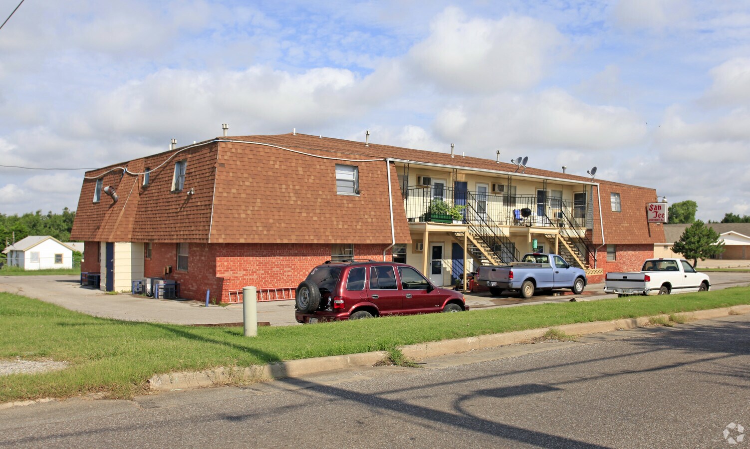 Santee Apartments - Santee Apartments