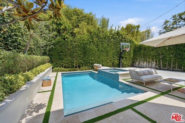 Photo - 108 S Poinsettia Ave
