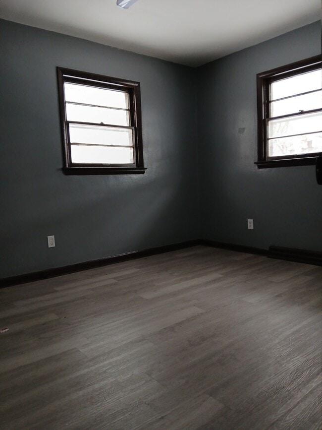 Photo - 1025 Irving Ave