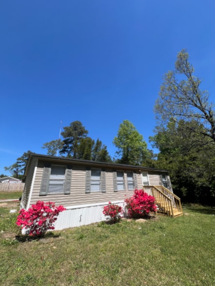 331 Woodberry Ln