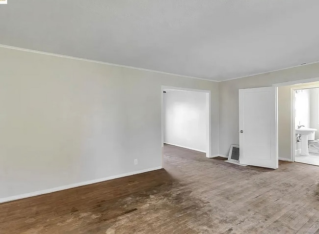 Photo - 827 Chestnut St