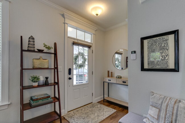 Photo - 113 Bedford Pl