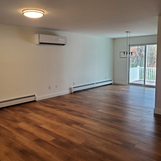 Photo - 396 Forest St