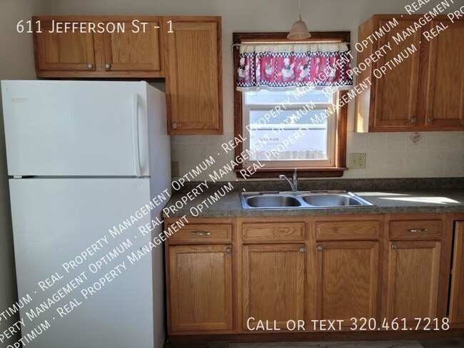 Photo - 611 Jefferson St House