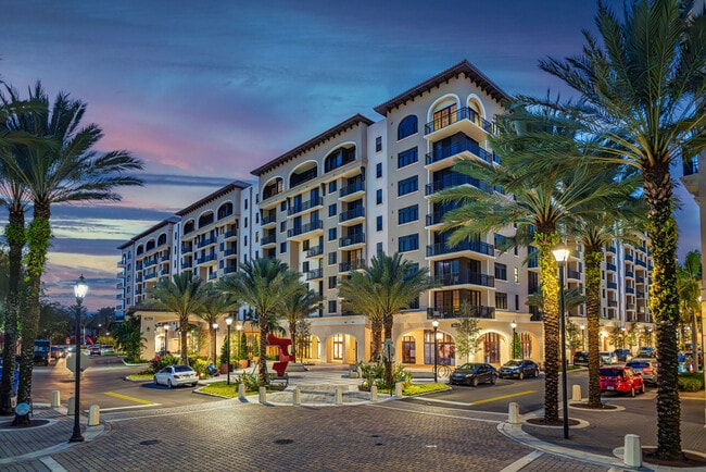 Photo - Manor Miramar