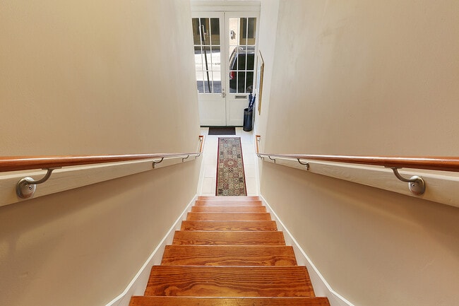 Building Photo - 531 Bienville St Unit French Quarter Digs Rental