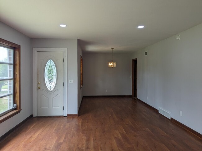 Photo - 165 E Toombs Ave House