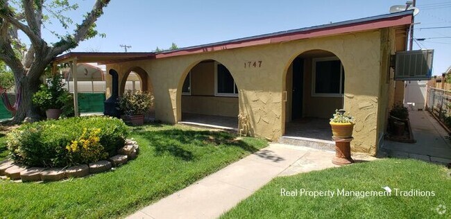 Building Photo - Charming East Palmdale 4 + 2 Rental