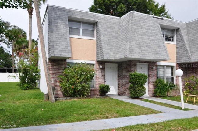 Photo - 1610 S Palmetto Ave