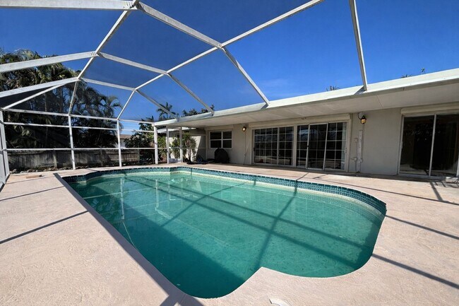 Building Photo - Beautifully Remodeled Pool Home on a Corner Lot