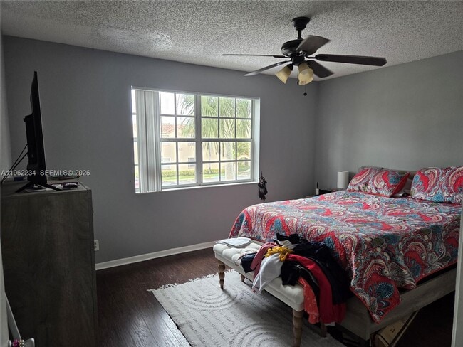 Photo - 8710 SW 3rd St Unit 201