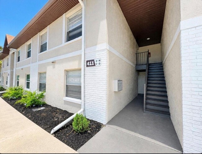 Building Photo - 411 Banana Cay Dr Unit C