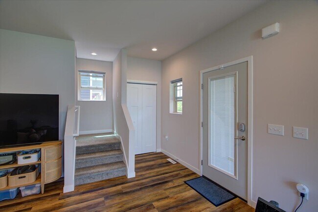 Photo - 4119 Redtail Pass