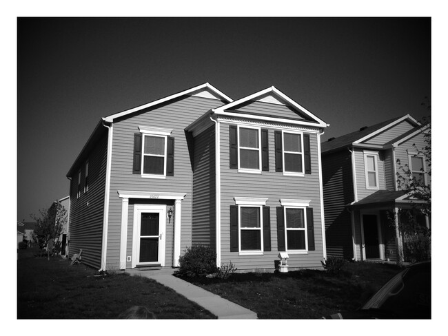 Building Photo - 15477 Border Dr Rental