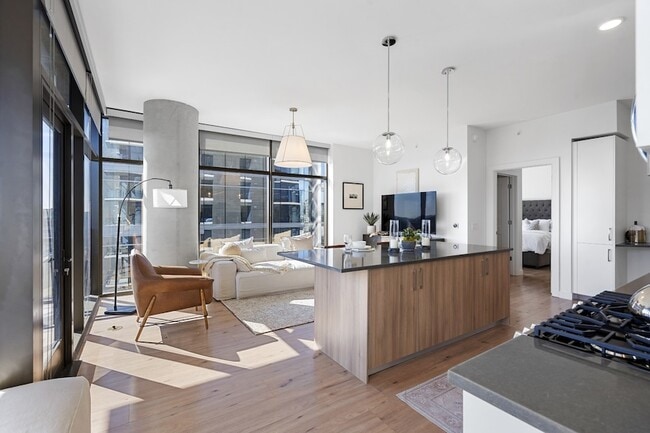 Photo - 1212 Demonbreun St Unit 2102