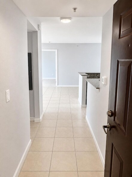 Photo - 281 SW Palm Dr Unit 106