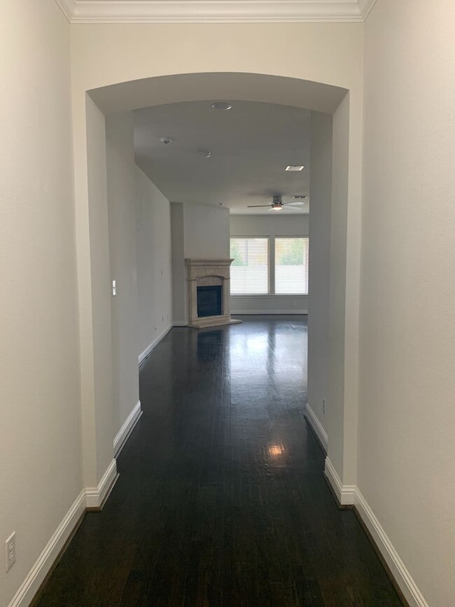 Photo - 217 Lilypad Bend