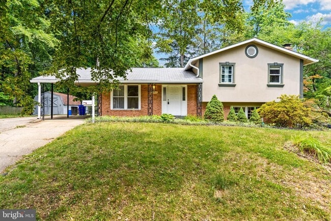 Photo - 13916 Dowlais Dr House