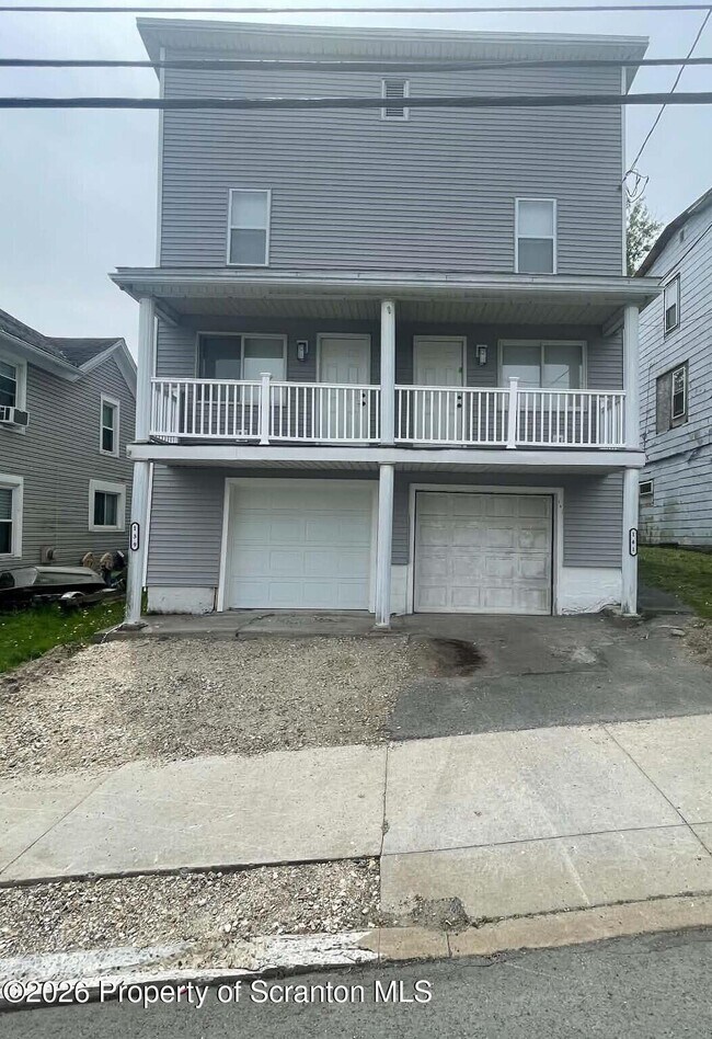 Building Photo - 139 Dundaff St