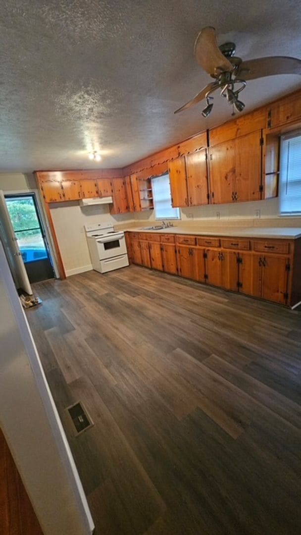 Photo - 2638 Wingate Rd