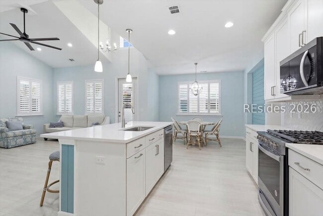 271 Flip Side Ln