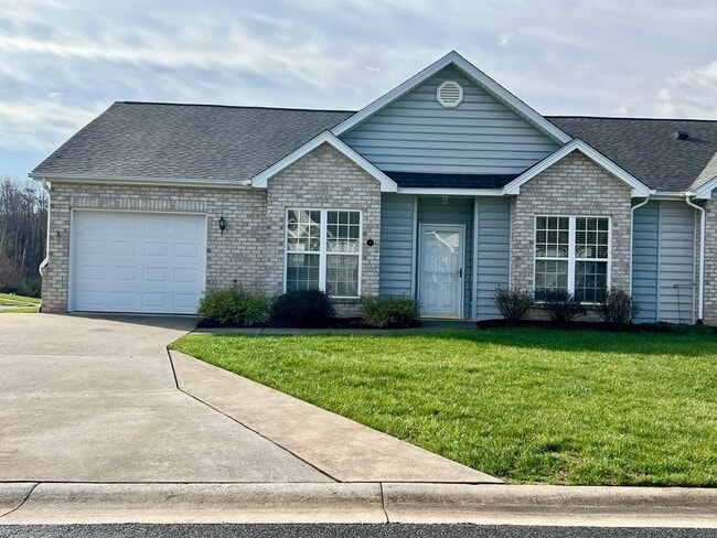 Photo - 2 Bedroom Townhouse in Campbell County