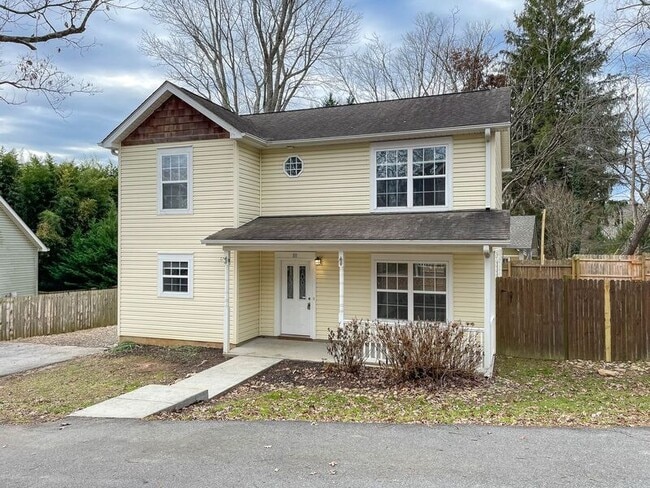 Building Photo - 101 Telfare Ln