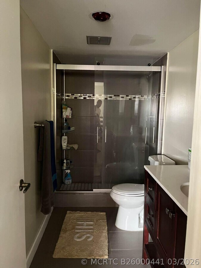 Photo - 4170 Inverrary Dr Unit 211