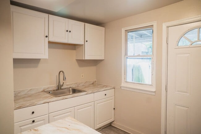 Photo - Spacious 3-Bedroom Home with Brand-New Appliances – Available Now in Allentown!