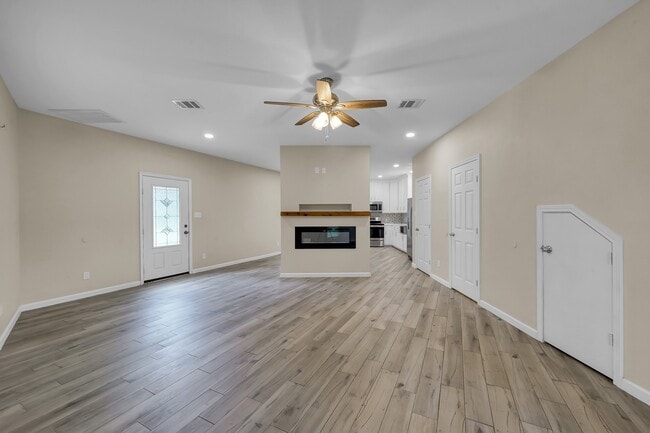 16818 W Alderson